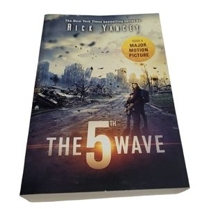 📖 3 for $15 📖 Rick Yancey: The 5th Wave (EUC)